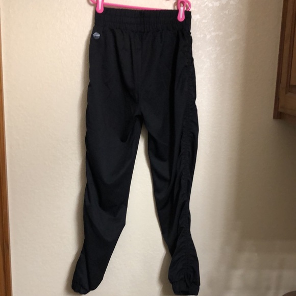 Company 5 size youth XL black
Limited time deal 2 pair $30.00 - Picture 3 of 6